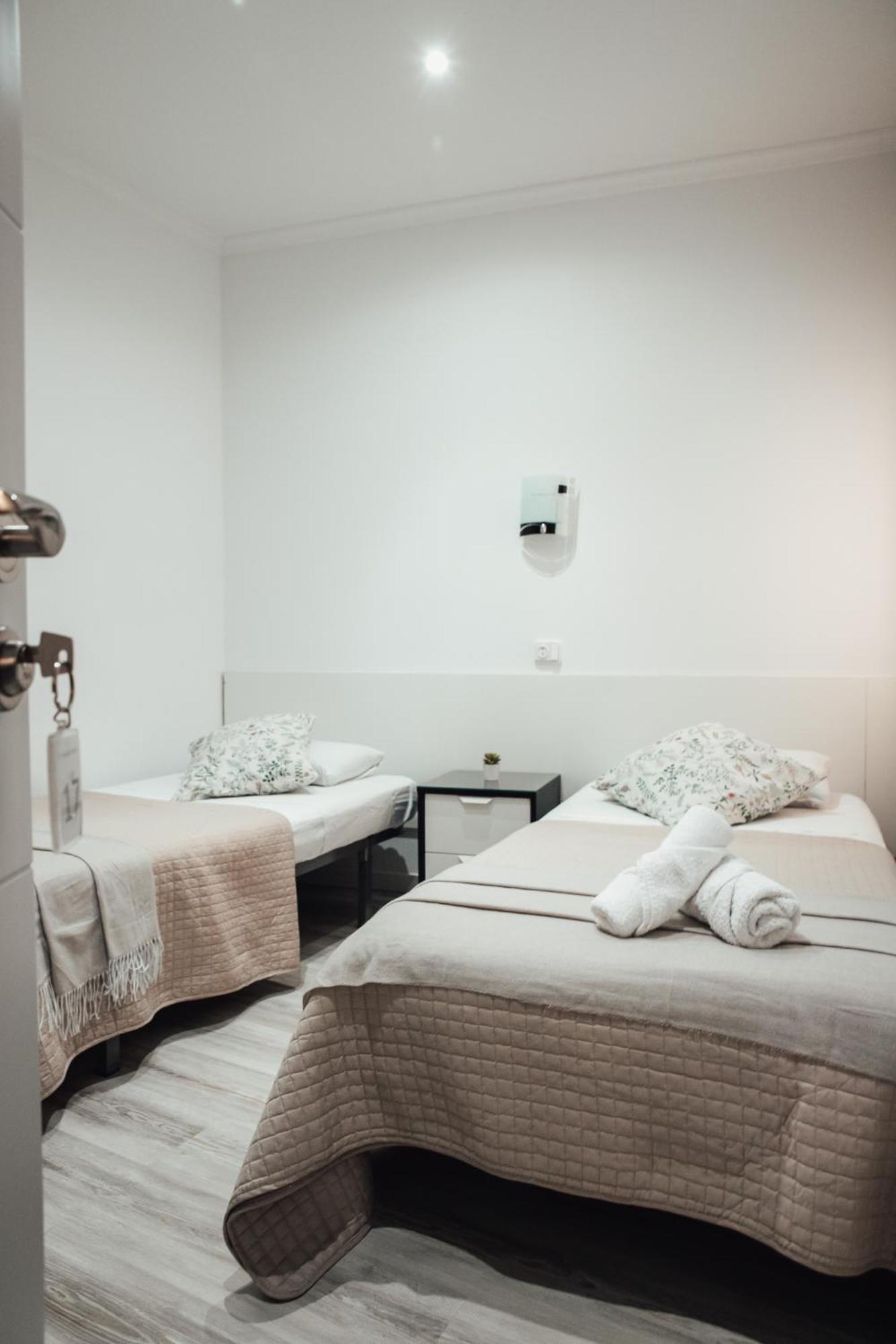 Hostal Ruta De Francia Barcelona Exteriér fotografie