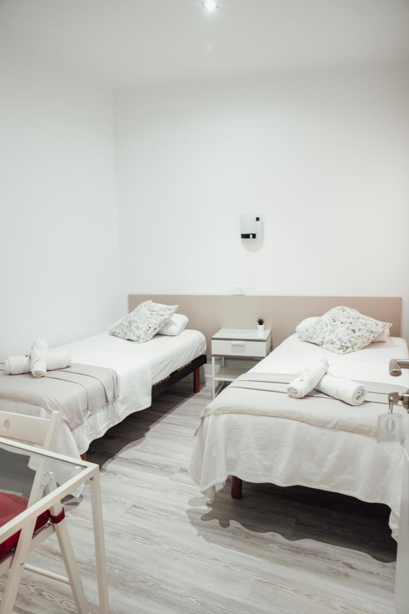 Hostal Ruta De Francia Barcelona Exteriér fotografie