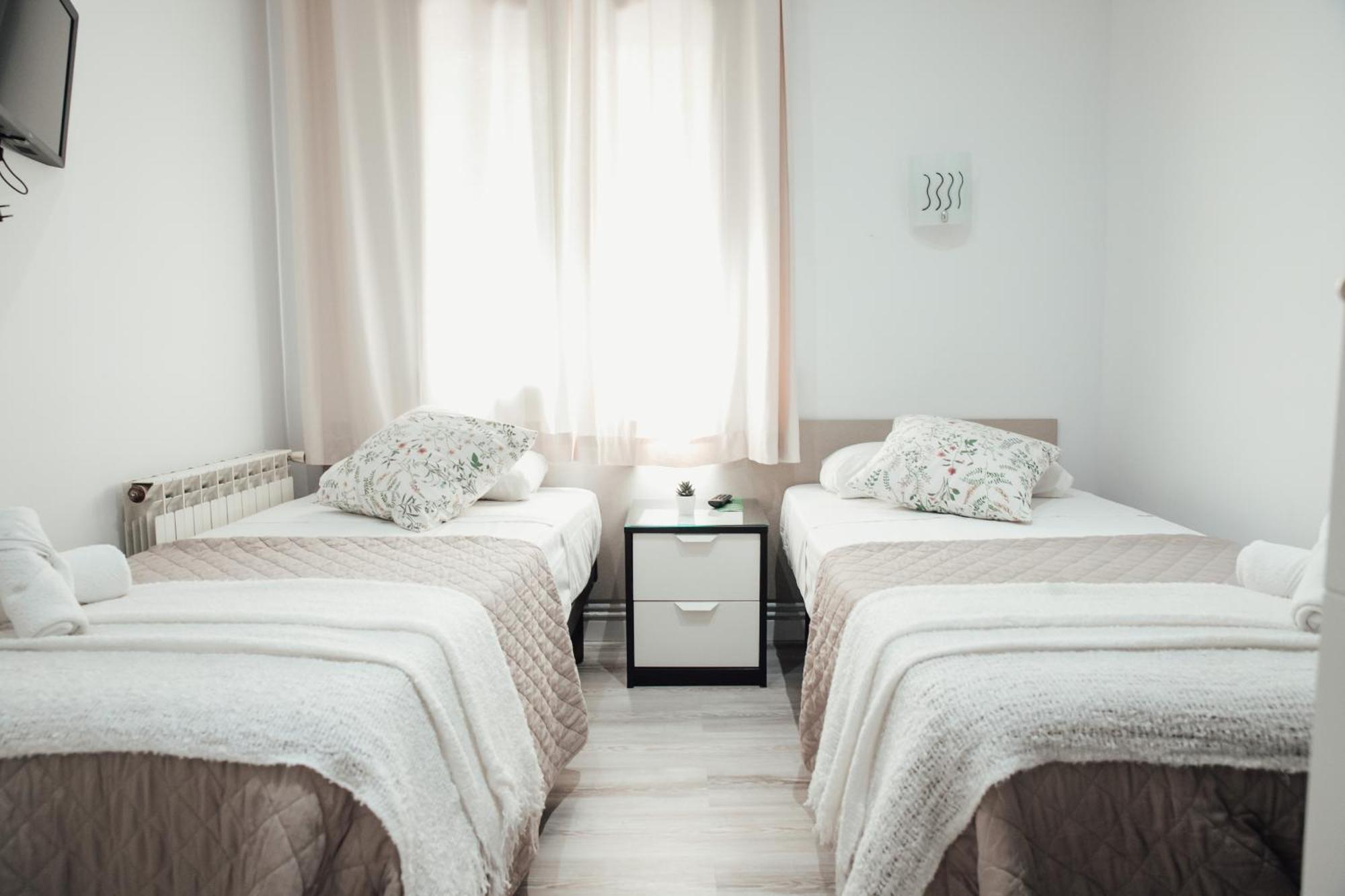 Hostal Ruta De Francia Barcelona Exteriér fotografie