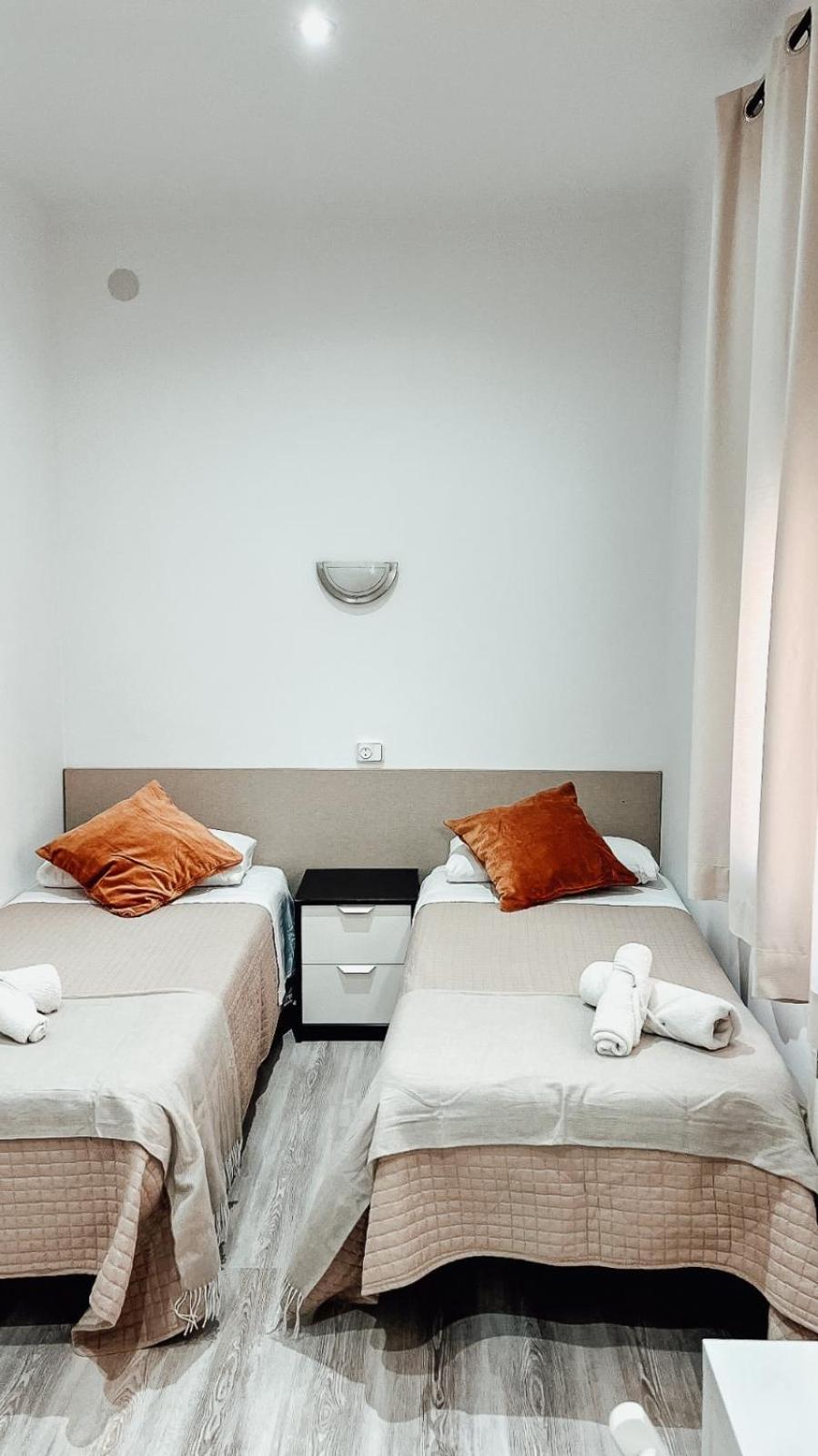 Hostal Ruta De Francia Barcelona Exteriér fotografie