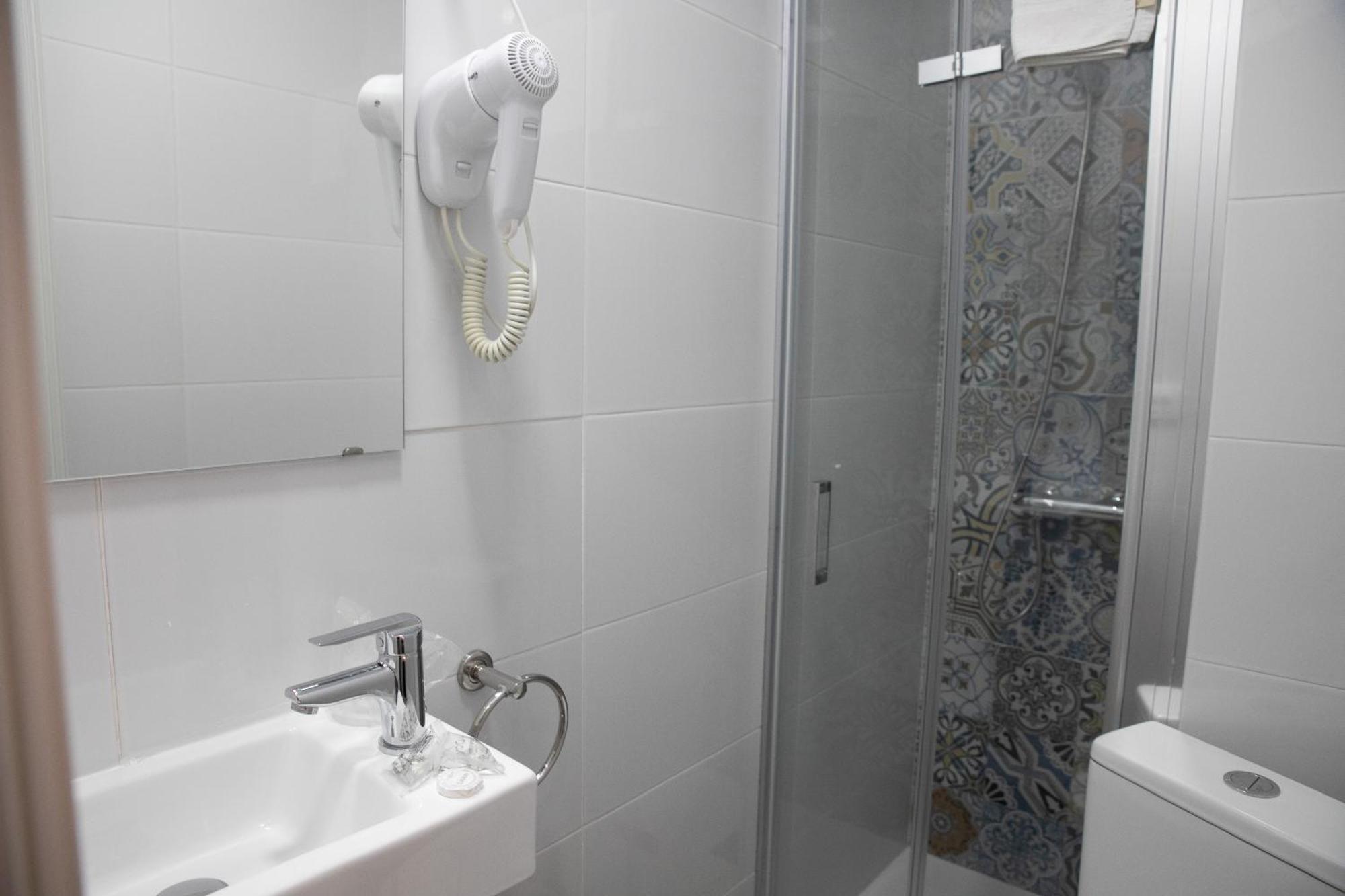 Hostal Ruta De Francia Barcelona Exteriér fotografie